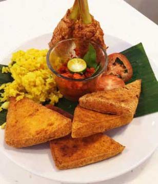Nasi Campur, the wonder of Indonesian Cuisine