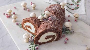 Celebrate Christmas With Log Cake